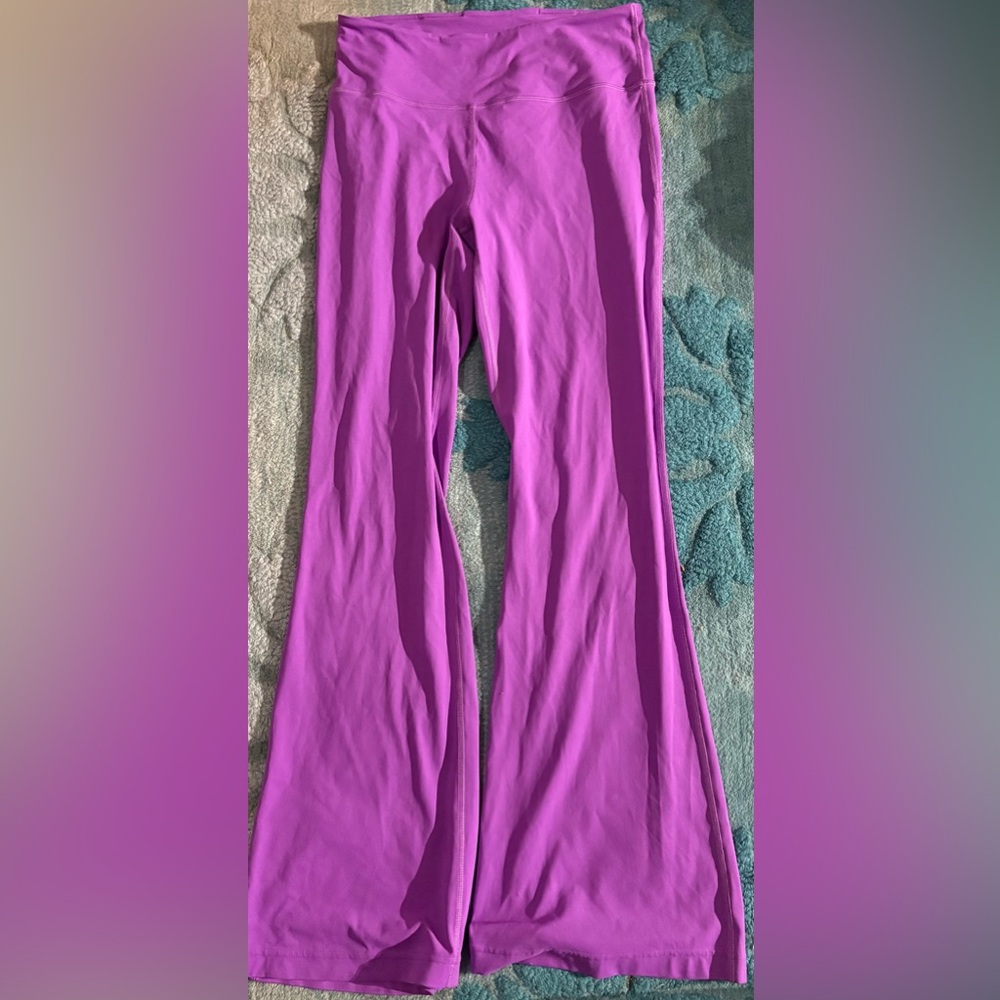 Lululemon Groove Super-High-Rise Flared Pant - Picture 6 of 6